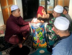 Panitia Badan Amil Zakat Fitrah Masjid Asy Syaja’ah Kodim 1015/Sampit Membagikan Zakat Fitrah Kepada Warga, Pondok Pesantren dan Panti Asuhan