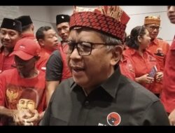 Sekjen PDIP Hasto Kristiyanto Perintahkan Kader Banteng Banyuwangi Menyatu dengan Rakyat Menangkan Risma-Gus Hans dan Ipuk-Mujiono