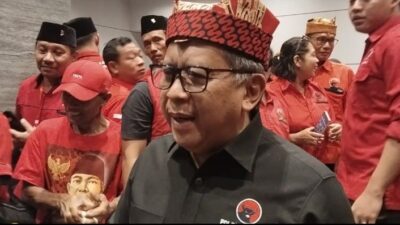 Sekjen PDIP Hasto Kristiyanto Perintahkan Kader Banteng Banyuwangi Menyatu dengan Rakyat Menangkan Risma-Gus Hans dan Ipuk-Mujiono