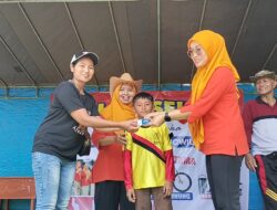 Rangkaian Peringatan HUT ke-43, SD Negeri 6 Arjawilangun Gelar Jalan Sehat