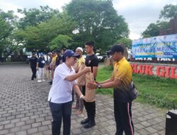 Polsek Kawasan Pelabuhan Gilimanuk Ikuti Kerja Bakti Peringati HUT ke-56 GKPB Jemaat Agape