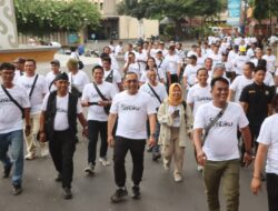 Meriah! Wartawan “Mlaku, Bolone Cak Oki” Bareng Jogo Probolinggo di Peringatan Hari Pers Nasional