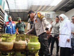 Polresta  Banyuwangi dan Forkopimda Pastikan Stok Sembako dan LPG 3 Kg Aman selama Ramadhan*