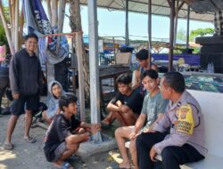 Bhabinkamtibmas Laksanakan Sambang Dermaga Serangan, Ingatkan ABK Jaga Kamtibmas