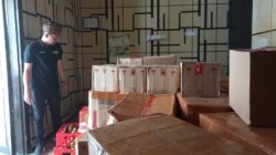 Ribuan Botol Miras Diamankan Satpol PP Probolinggo