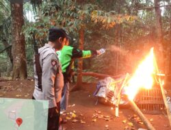 Polisi Gerebek Lokasi Judi Sabung Ayam di Tajinan, Sarana Dibakar di Tempat