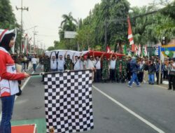 Kirab merah putih warnai hut ke-80 ri di kota kediri