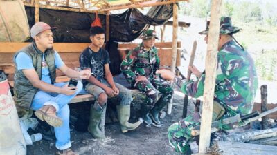 Wujudkan Kemanunggalan, Satgas TMMD Lakukan Komsos Bersama Warga Desa Kute Keramil