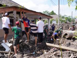 TNI & Relawan terus Pulihkan akses Desa Supiturang Pasca Erupsi Semeru