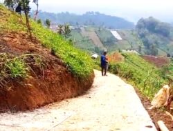 Ketua Fraksi NasDem Wujudkan Jalan Usaha Tani di Atas Awan untuk Petani Taji